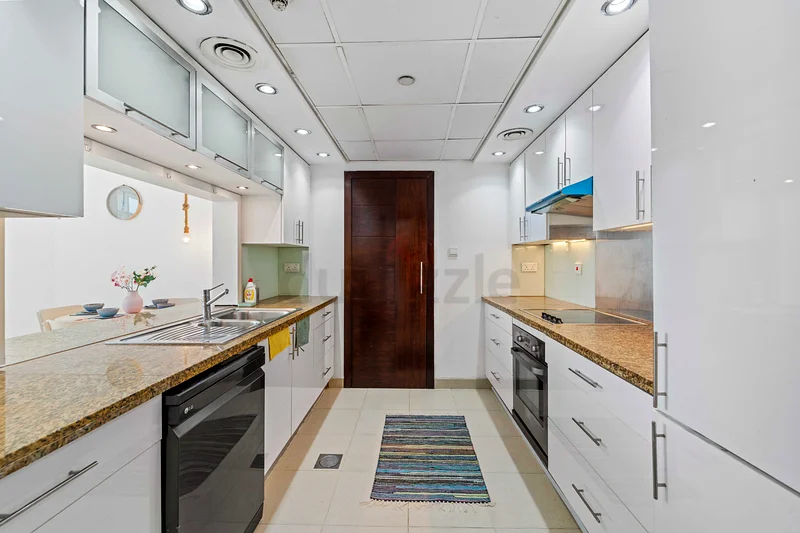 غرف للإيجار63817019918978110
