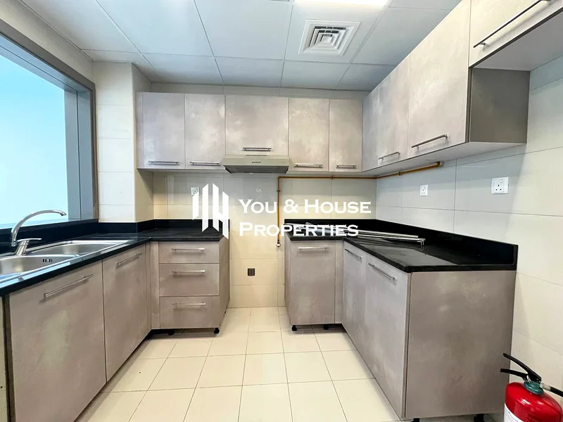 شقة بغرفة نوم واحدة في الطابق العلوي، موقع متميز، عرض ساخن63786429544962113
