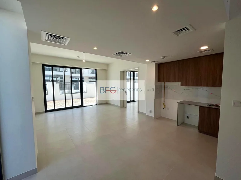 Multiple Options | Brand New | Vacant63737083619201114