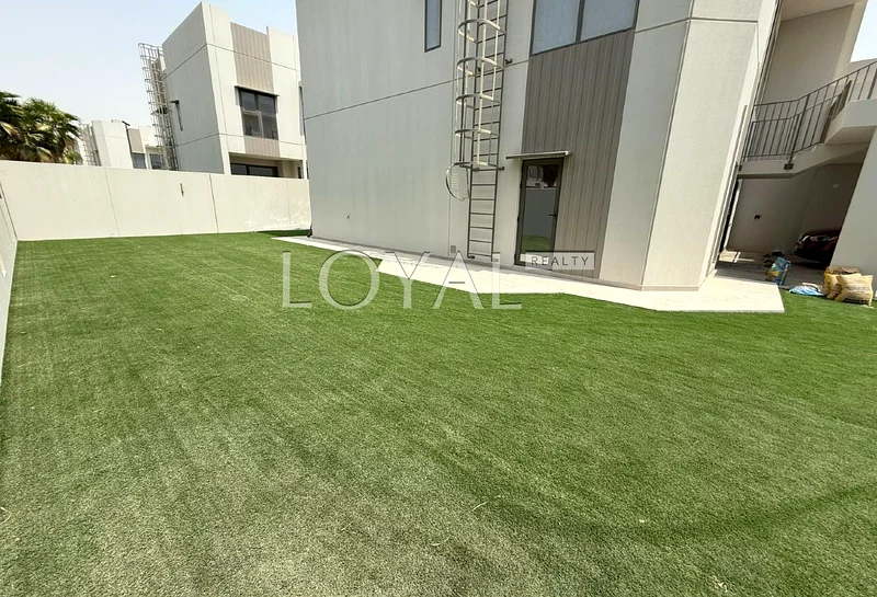 شاغرة | مُحدَّثة | تخطيط واسع63748197822082111