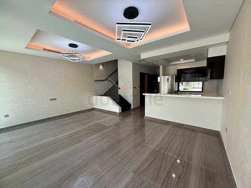WOW  FIRST TENANT VACANT BRAND NEW 3 BDRM VILLA ,FITTED APPLIANCES IN DAMAC HILLS  DHS   DHS 215K.63738297847811111