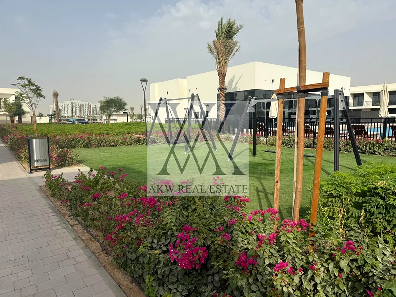 متطور - مناسب للعائلات - جديد بالكامل63737272479362111