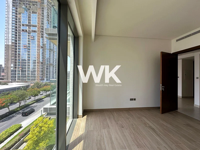تم تأجيره بسعر 100 ألف/ وحدة زاوية / تخطيط واسع64016942741761110
