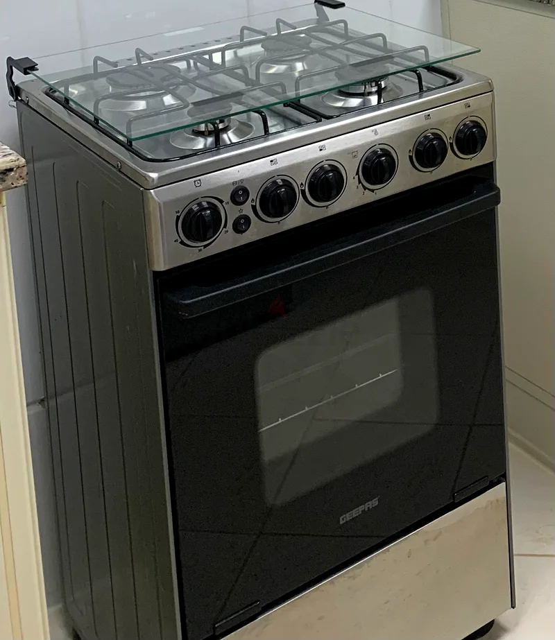 غرفة عائلية جاهزة للانتقال (يمكن للزوجين أو سيدتين البقاء)63623818520834111