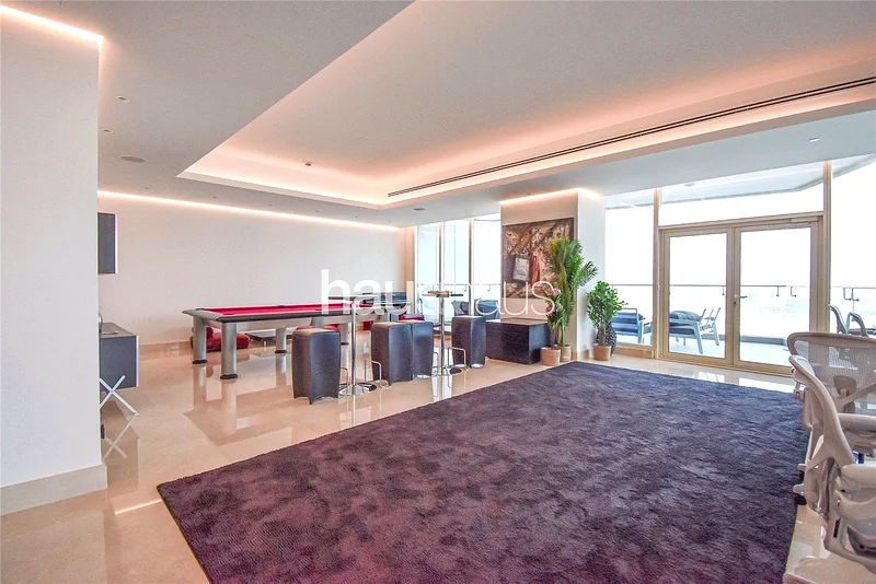Rented with Notice | Half Floor | Upgraded64036189973378113