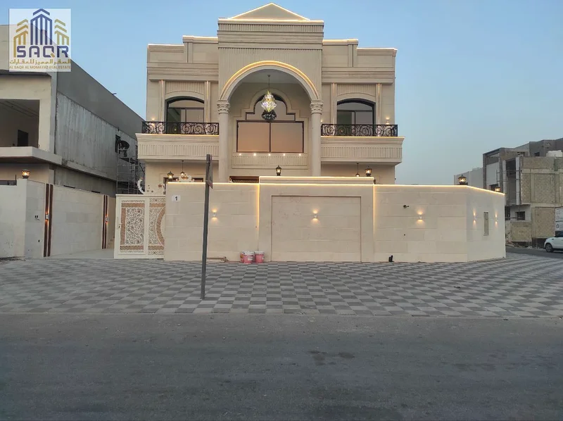 Own a classic villa on the corner of two streets / in front of Azha Complex / with an area of ​​4,500 square feet63911619008387111