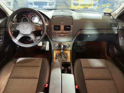 2010 Mercedes-BENZ C-CLASS — миниатюра 17