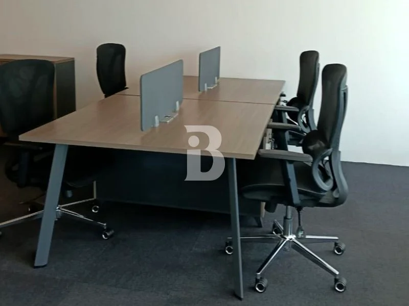Easy Connect | Low Traffic | Vacant Offfice63618603544321113