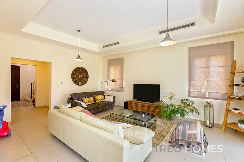 Exclusive | Extended and Renovated | 3Bed+Maid63915840018178113