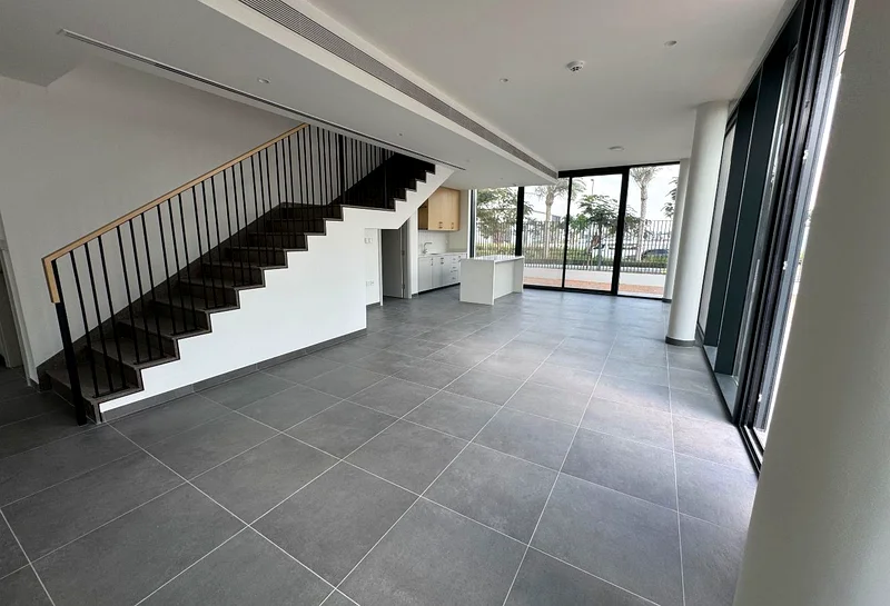 Brand new | Huge plot | Top location | Ready Now63931235292290112
