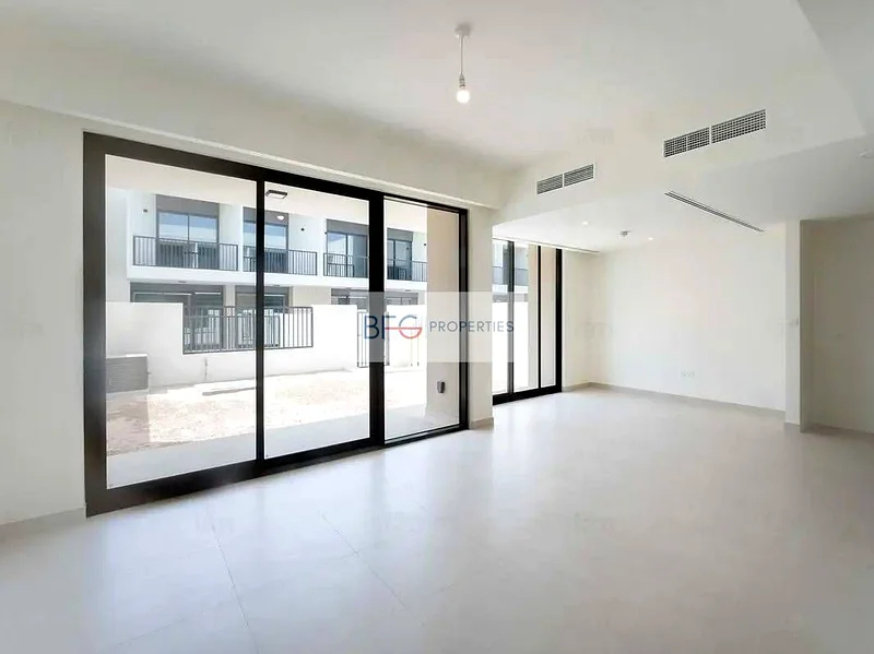 Multiple Options | Brand New | Vacant63737083604483114