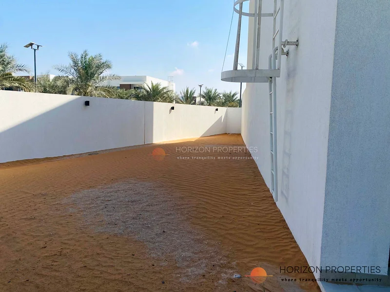 زاوية كبيرة | شاغرة | جديدة بالكامل63864490767746113