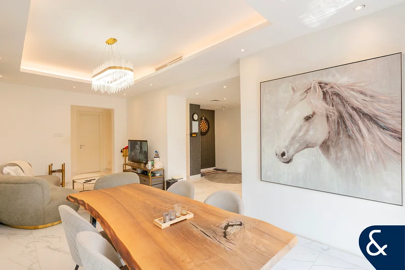Lake View | Extended | Upgraded | Type 4E63922402958723113