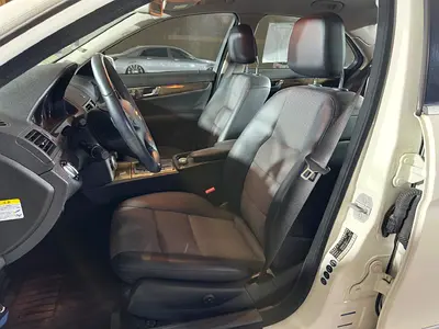 2010 Mercedes-BENZ C-CLASS — миниатюра 13