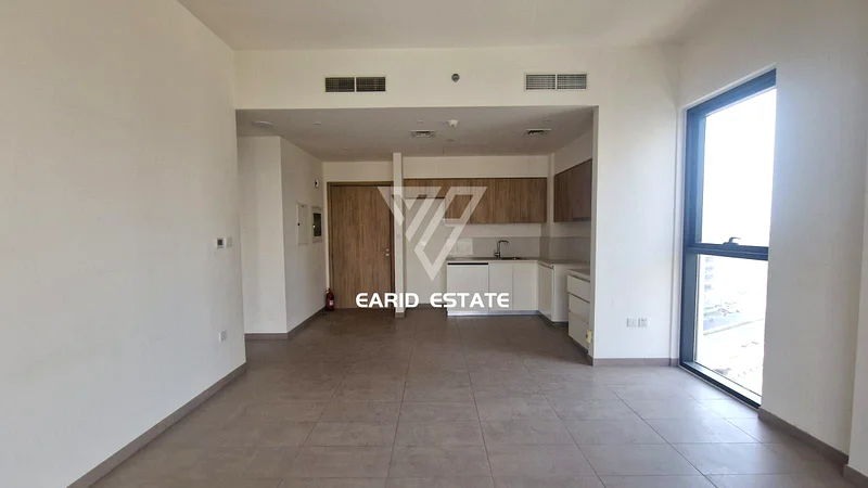 Corner Unit | Bright & Airy | Vacant63754624800258114