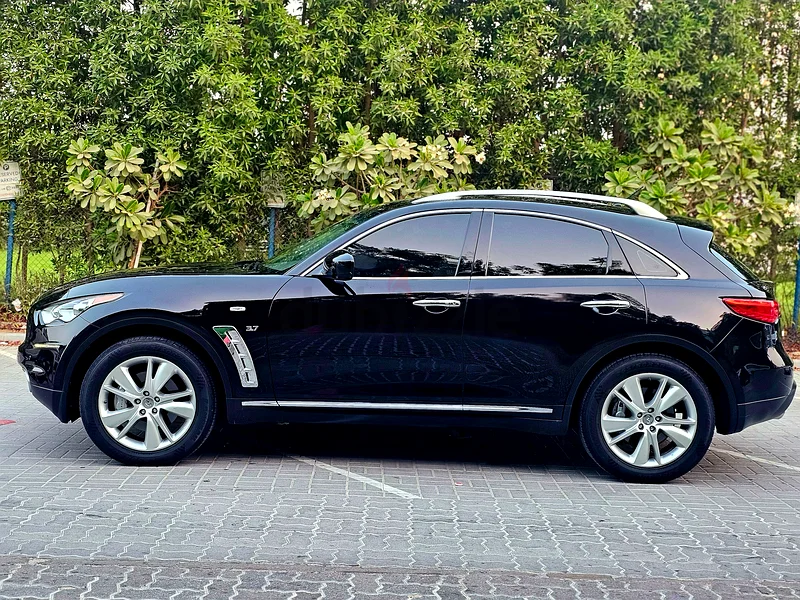إنفيني QX70 V6 3.7 لتر خليجي 2017 خيار متكامل حافظ جيداً لا حوادث63699029883651113