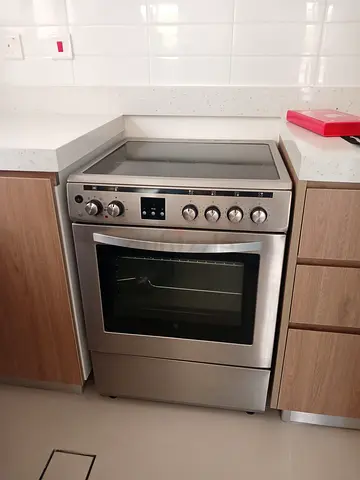 Hoover Induction Cooker 60x60cm with oven very good condition