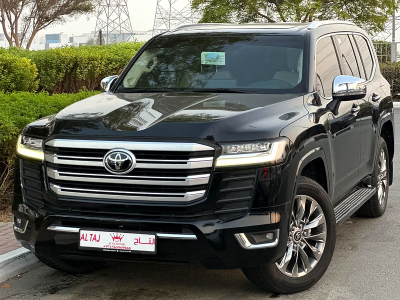 Toyota Land Cruiser VXR 2023 GCC UNDER WARRANTY AND SERVICE CONTRACT63700380345346111