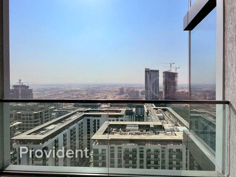 شاغرة في ديسمبر | طابق عالي | مجتمع64016170127875114