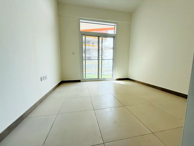 عرض ساخن // شقة واسعة من غرفة نوم واحدة بسعر 66 ألف فقط للإيجار مع حمامين63739831977859112