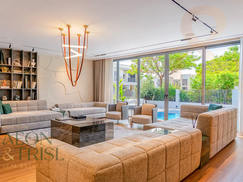 Full renovated | Luxury 4BR + M | Extended | Pool64045227685889113