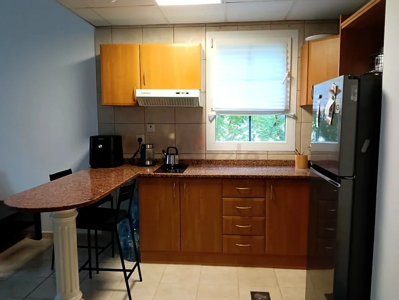 Furnished Studio  a few steps from DIP Metro for a monthly rental.63828111146241114