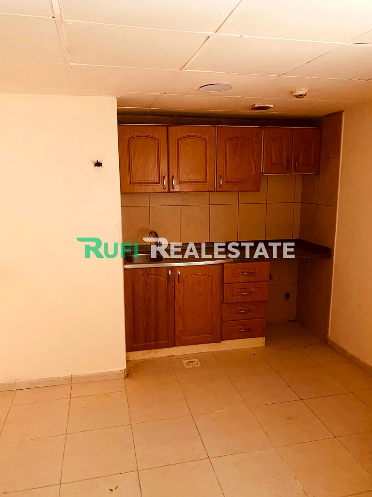 One Bedroom Apartment for rent available in Ajman Al Rawdha 1 on Main Road near Humaidya Police station Ajman63721987997955113