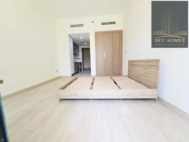 شقة استوديو فاخرة مع أجهزة مطبخ متاحة للإيجار بإطلالة جيدة بسعر 50 ألف63801675824387112