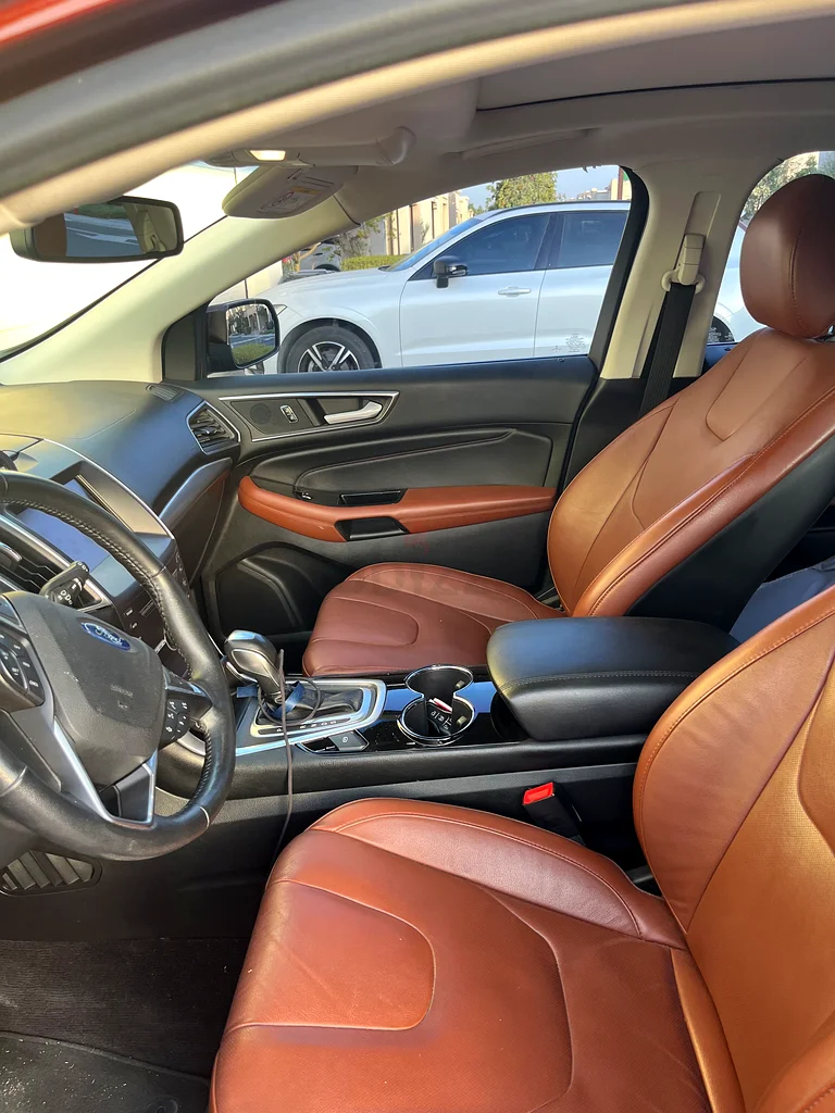 Ford Edge - under warranty and service contract63699040578049112