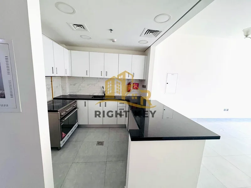 CHILLER FREE / LIKE NEW/ LUXURY 2BHK OPEN VIEW/ 103K63764396223105111