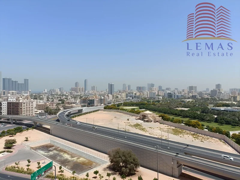 شقة للبيع بالتقسيط مكونة من غرفتين نوم بإطلالة مفتوحة وتملك حر63891020062339111
