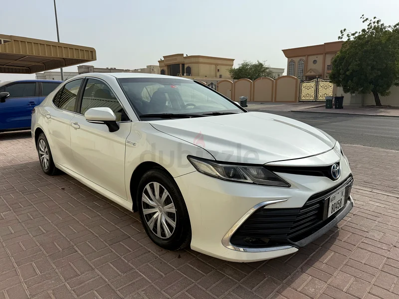 TOYOTA CAMRY LOW MILEAGE GCC SPEC63699049957762113