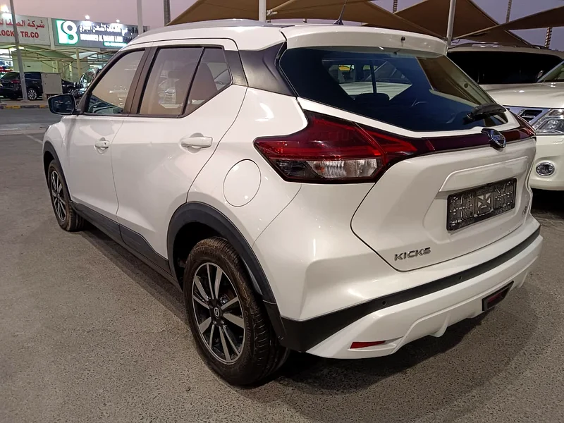 Nissan kicks GCC PERFECT CONDITION63699058233090112