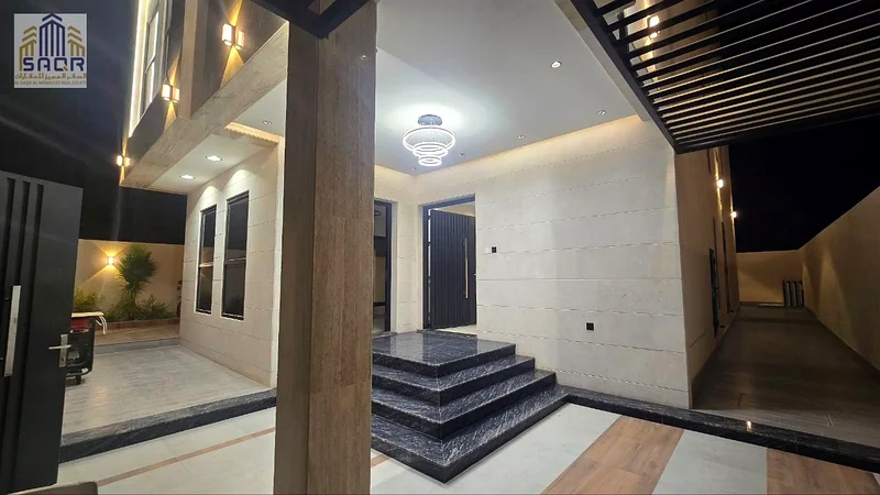 Two-story villa with a roof, 5 rooms, and a swimming pool / freehold / including water, electricity, and air conditioning63913437953027112