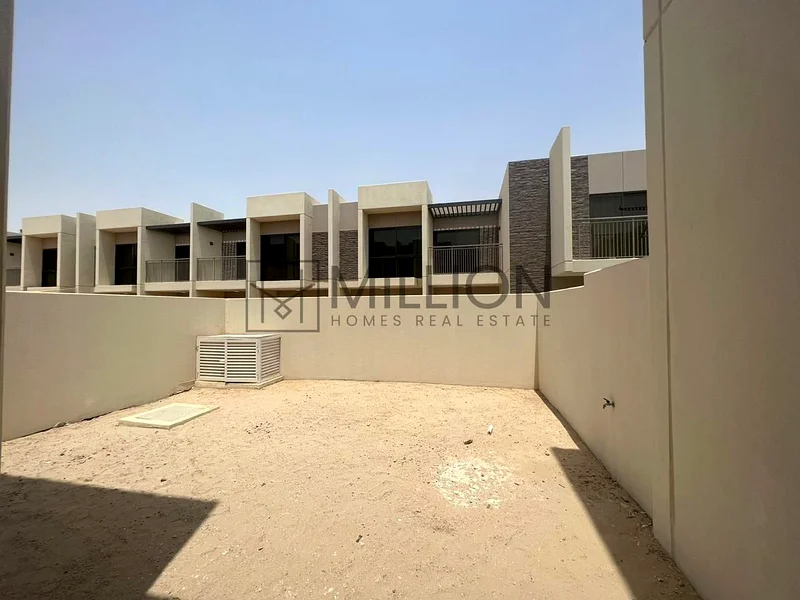 فيلا من 3 غرف نوم مع غرفة خادمة في أودورا | حياة مناسبة للعائلات63741152463105113