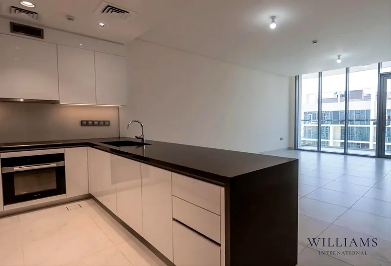 Lagoon View | Vacant | Pool and Gym64009895136898111