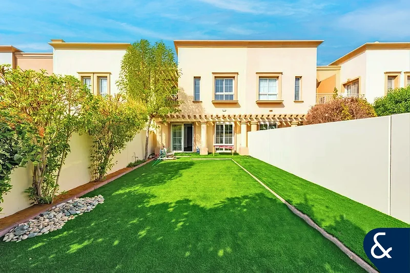 Huge Plot | Fully Upgraded | Type 4M63922625993857112