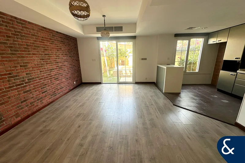 Upgraded | Across From Pool And Park | Vacant63922402882306110