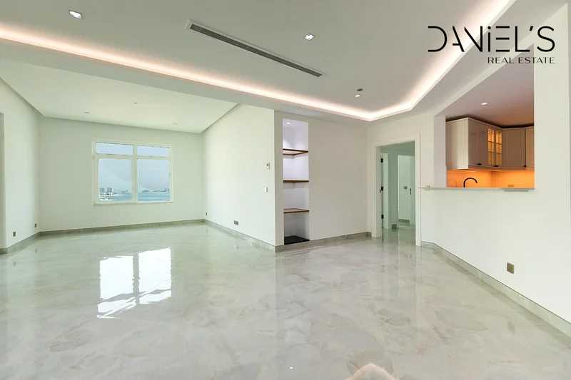 Sea View | Vacant | Upgraded | Large Balcony63753253643523113