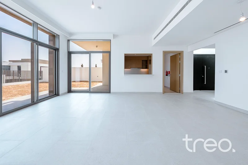 Across The Pool | Semi-Detached | Type A63762905466114113
