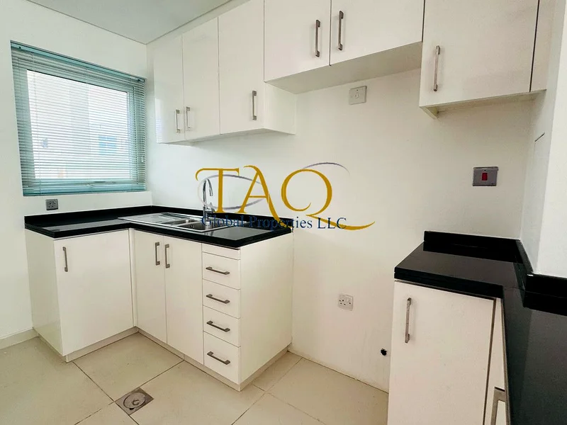 3BR VACANT | MIDDLE UNIT | BACK TO BACK |64003719179906113