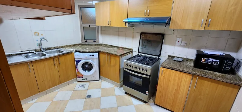 غرفة بسعر 1600 درهم للعزاب والأزواج في مانكول ببر دبي قرب محطة مترو برجمان المخرج 363624810102018112