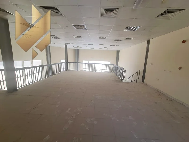 Industrial warehouse for annual rent 12 with scale and central air conditioning63622732940673113