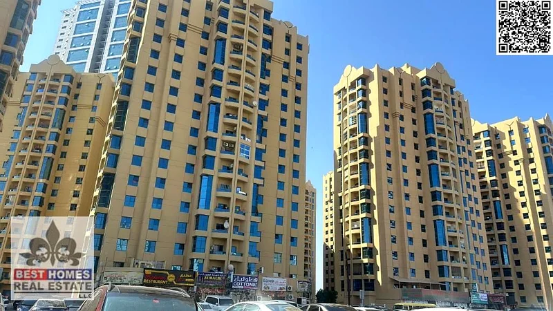 شقة عائلية مجتمع أبراج الخور عجمان 3 غرف نوم بسعر معقول جدًا63870675768323110