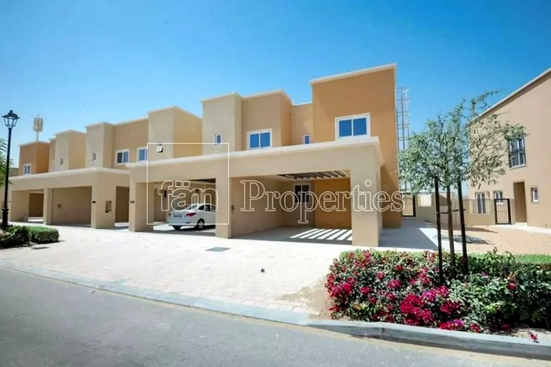 فيلا واسعة / 3 غرف نوم للإيجار / اتصل الآن63736149629313110