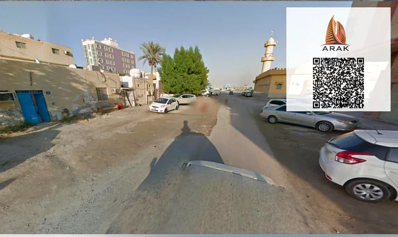 🔹 Old Traditional Commercial House for Sale – Al Liwara 263865456927105110