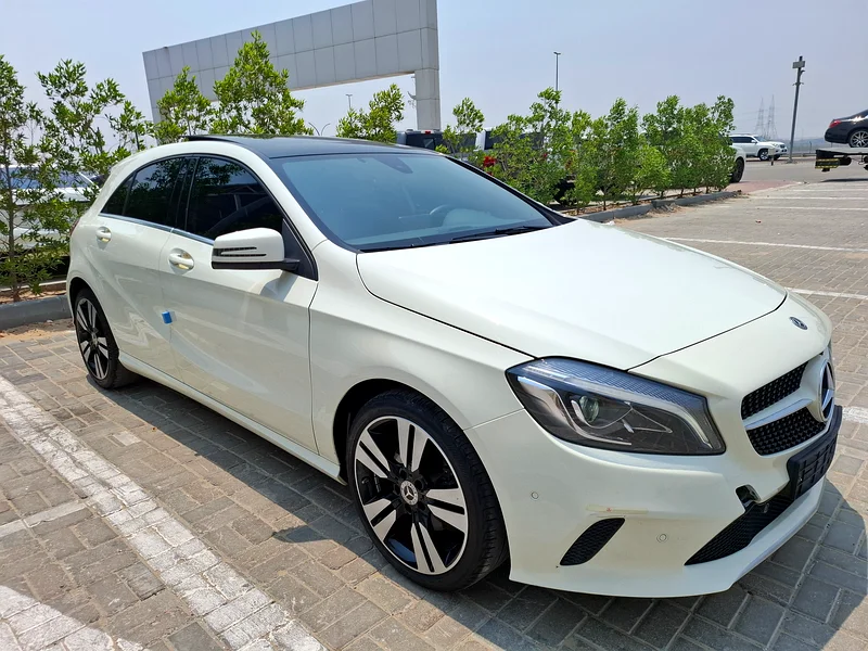 Mercedes-Benz A200 2018 full option Low km 1.6L63699044536834113