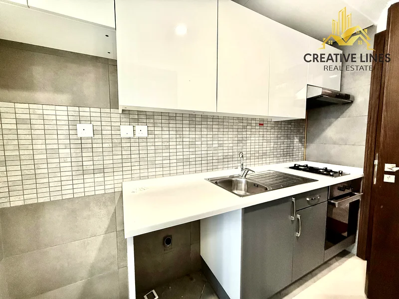 Perfect choice for families / Ready to move in / All amenities / Spacious layout64156203584515113