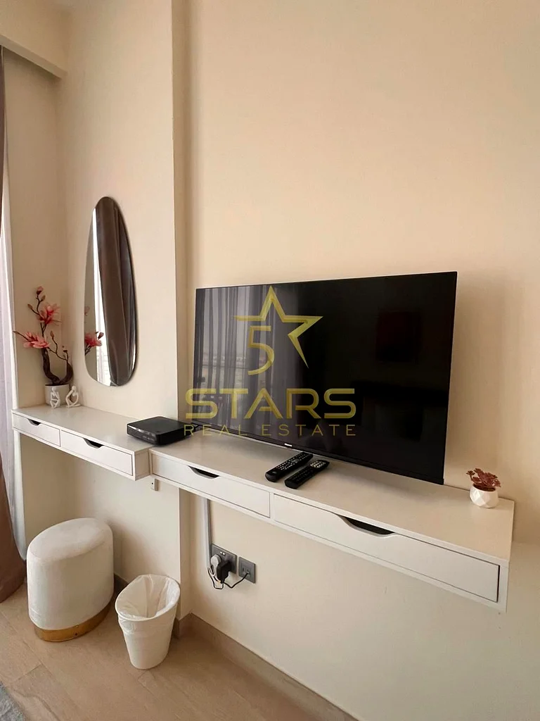 عرض برج خليفة | مفروشة بالكامل | حياة ريفييرا63803428055169113