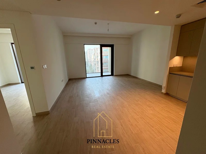 Modern 2BR Apartment | Creek Beach Access | Prime Investment Opportunity64024295296642111